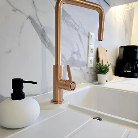 Apartment Confidence - Hyper Centre Ville, Calme Sejouraixlesbains